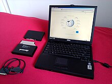 Inspiron 3500 with accessories Dell Inspiron 3500.jpg