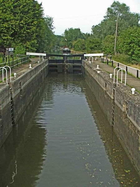 File:Dobbs Weir Lock.JPG