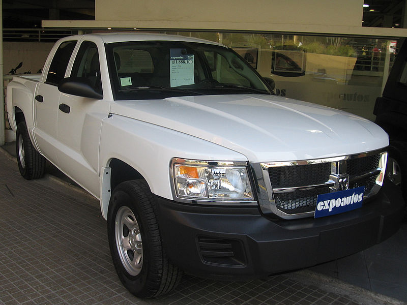 File:Dodge Dakota 3.7 ST Quad Cab 2008 (14335884879).jpg