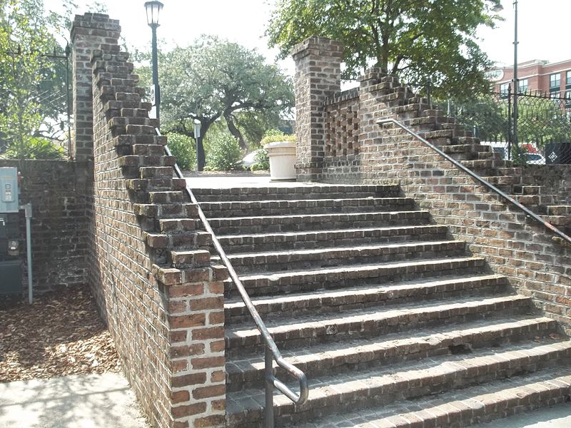 File:GA Savannah Central of GA RR VC stairs01.jpg