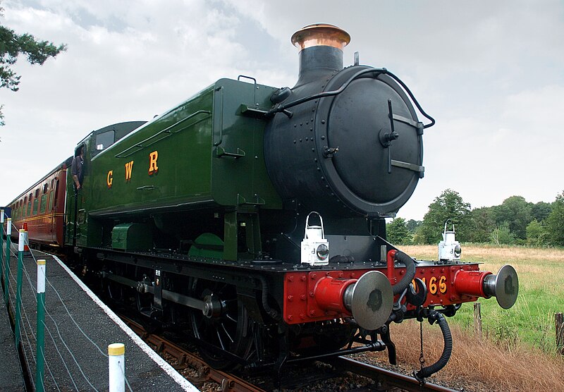 File:GWR 9466 at Wymondham Abbey station.jpg