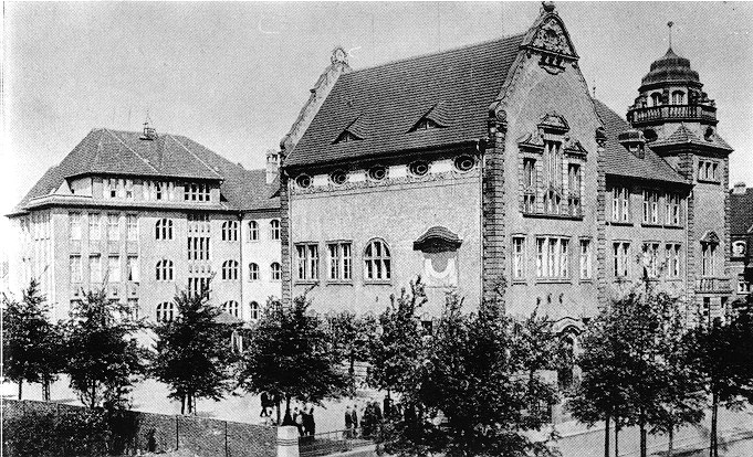 Datei:Goetheschule in Rüttenscheid 1910.tif