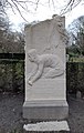 Grafsteen in memoriam Jaap Eden, wereldkampioen schaatsenrijden 1893 - 1895 - 1899 en wereldkampioen wielrennen 1894 - 1895.