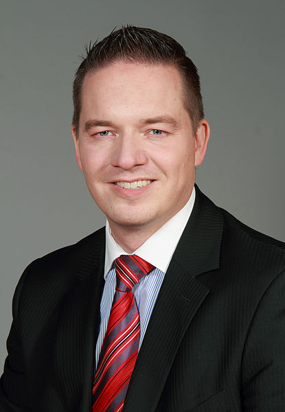 File:Gregor-Golland-CDU-2–LT-NRW-by-Leila-Paul.jpg