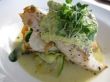 Halibut atasnya dengan salmoriglio sauce.jpg