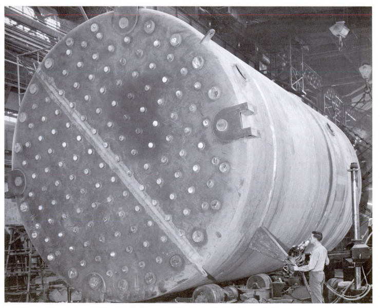 File:Hallam Nuclear Reactor Vessel.png