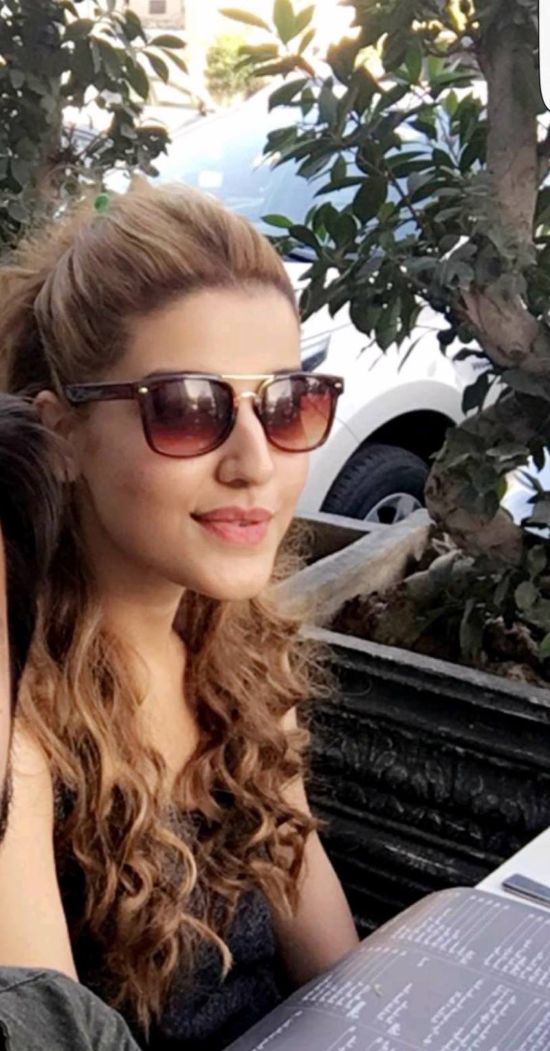 800px x 1528px - Hareem Farooq - Wikipedia