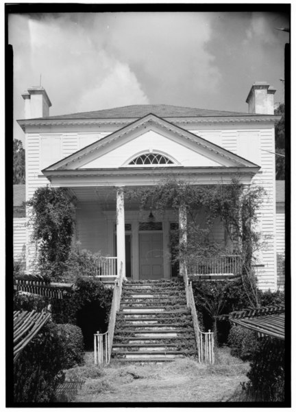 File:Historic American Buildings Survey, C.O. Greene, Photographer September 20, 1940 SOUTH ELEVATION. - Harrietta Plantation, U.S. Routes 17 and 701, McClellanville, Charleston HABS SC,10-MCCLEL.V,4-1.tif