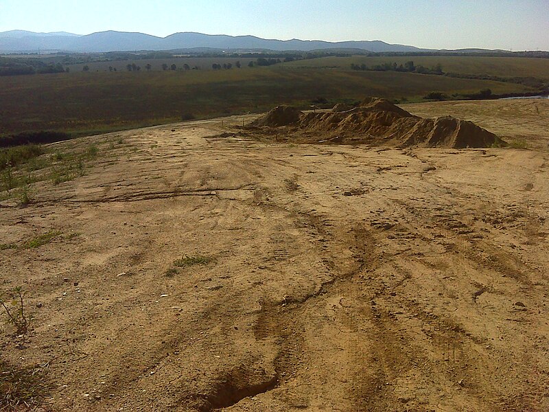 File:Homokbánya, 2012 Érsekvadkert, 2659 Hungary - panoramio (1).jpg