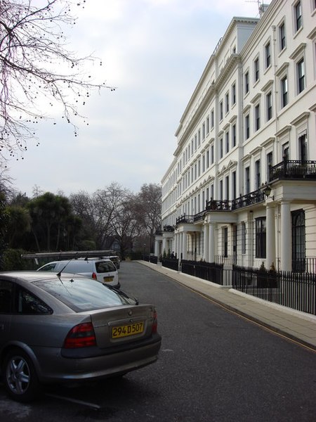 File:Hyde Park Gardens - geograph.org.uk - 654530.jpg