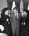 с президентом Кеннеди и Патриархом Иерусалимским Венедиктом