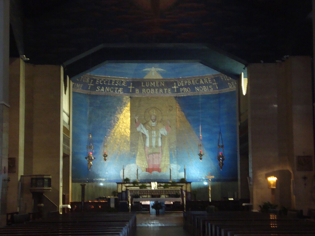 File:Intérieur San Roberto Bellarmino.JPG