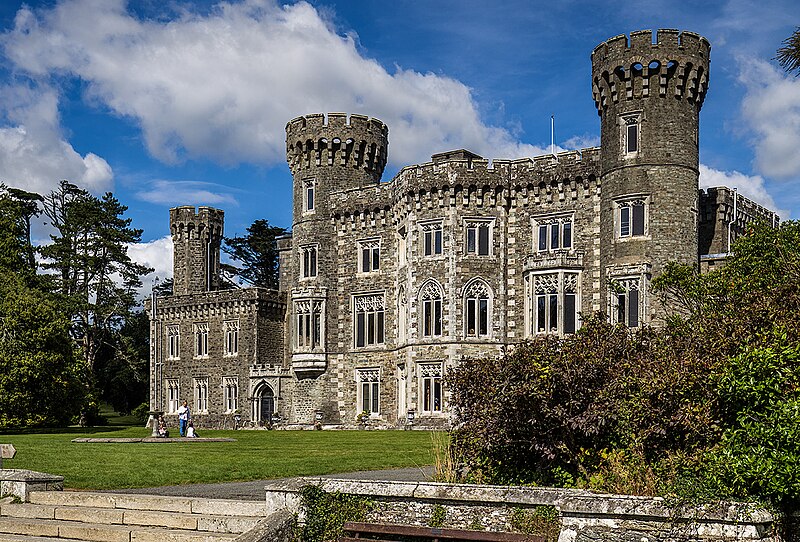 File:Johnstown Castle, Murrintown, Co. Wexford (3) - geograph.org.uk - 6275853.jpg