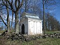 Kapelle auf dem Gutsfriedhof von Karksi