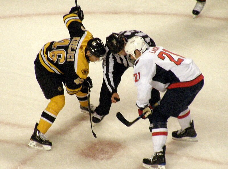 File:Krejci Laich faceoff (4352950654).jpg