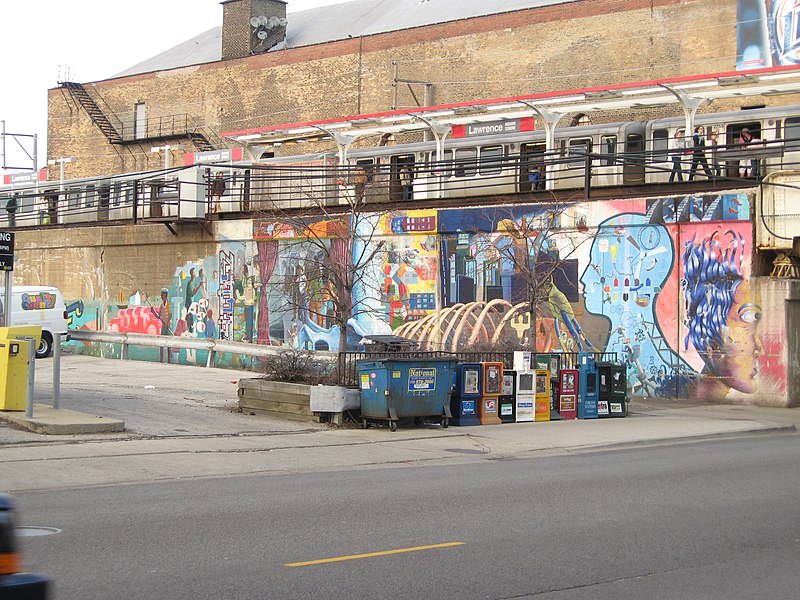 File:Lawrence CTA station.jpg