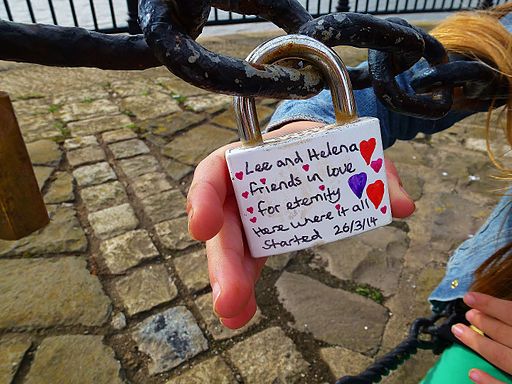 Liverpool Love Locks (15447887571)