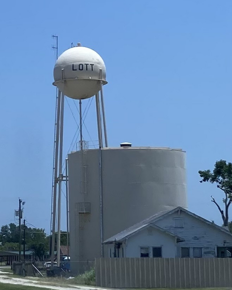 File:Lott Texas watertower.png