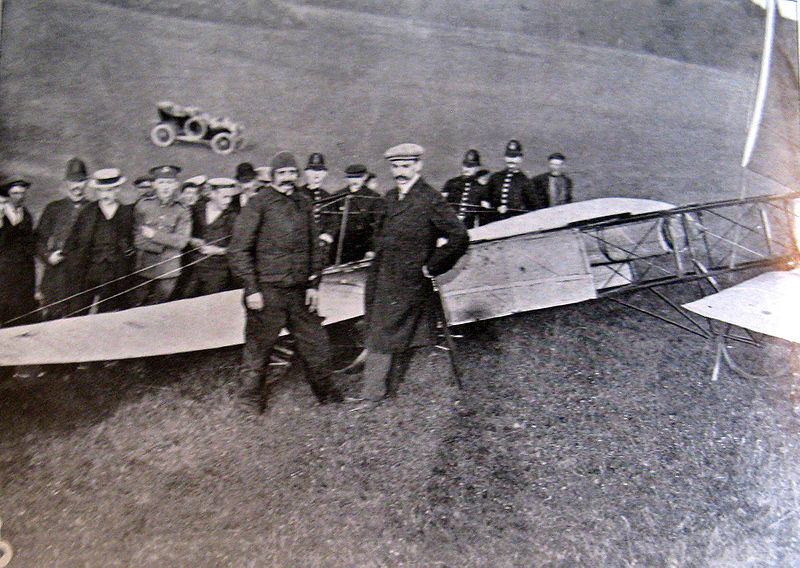 File:Louis Blériot Dover 1909.jpg