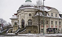 Das Kitzinger Luitpoldbad, heute Volkshochschule und Stadtbücherei