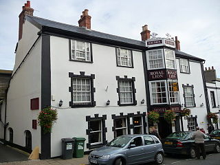 <span class="mw-page-title-main">Royal Lion Hotel</span> Building in Dorset, England