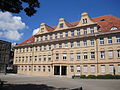 Deutsch: Denkmalgeschütztes Gebäude des Max-Planck-Gymnasiums in Nürtingen. Links ein Erweiterungsanbau.