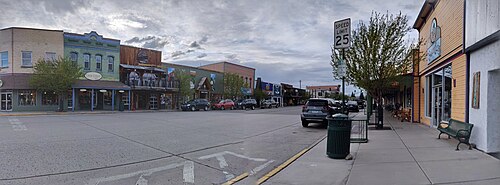 Storefronts along Main Street in Gunnison.