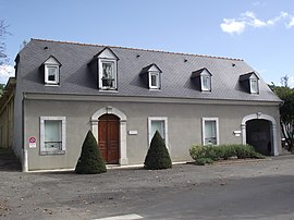Mairie (Orincles, Hautes-Pyrénées, France).jpg