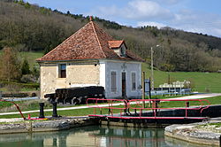 Maison éclusière Courcelles lès Montbard