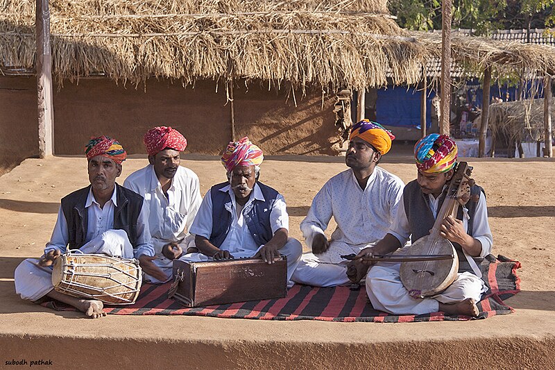 File:Manganiyar Singers.jpg