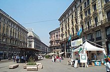 An election campaign street stall for DL in Milan, 2004 MargheritaElectionStand.jpg