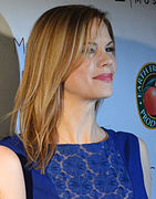 Mariana Klaveno interprète Perry Westmore.