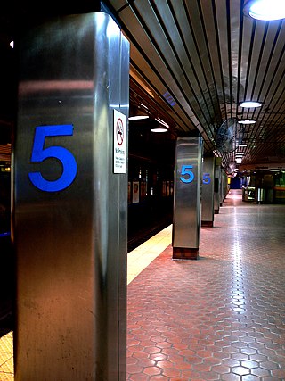 <span class="mw-page-title-main">5th Street/Independence Hall station</span> Rapid transit station in Philadelphia