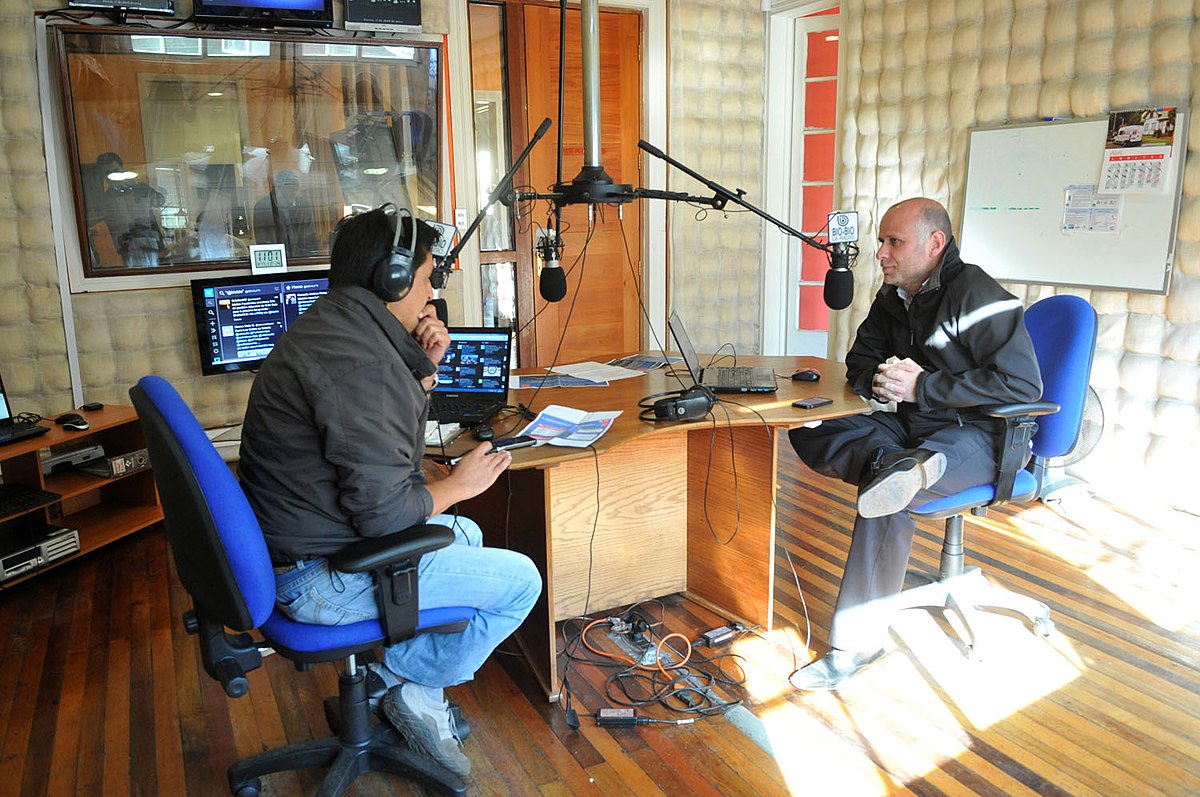 File Ministro Alvaro Elizalde Entrevistado En La Radio Biobio De
