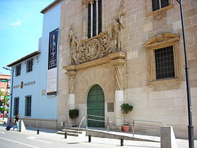 Exterior del Museo Salzillo, con la fachada del renacentista Palacio Riquelme.