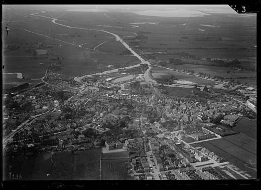 Luchtfoto van Meppel (periode 1920-1940).