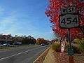 File:NY 454 westbound in Hauppauge.jpg