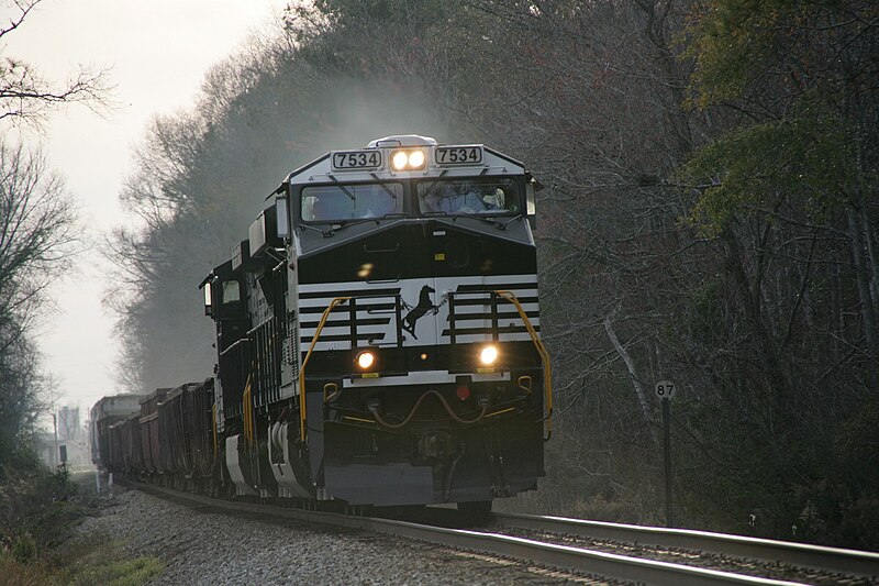 File:Norfolk Southern ES-400C (388547239).jpg