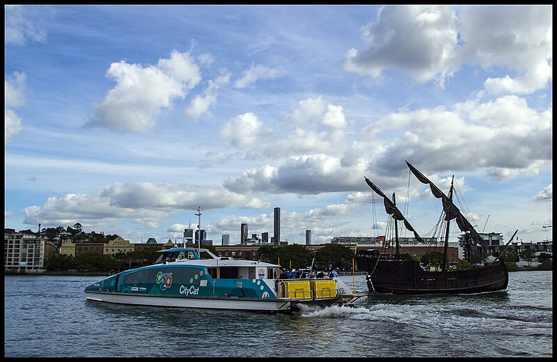 File:Notorious Caravelle passing CityCat-1 (18976863520).jpg