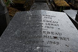 Père-Lachaise - Division 44 - Lebeau 03.jpg