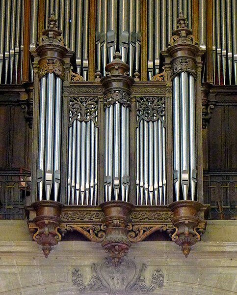 File:P1240096 Bayeux cathedrale orgues tribunes detail rwk.jpg