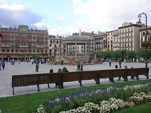 Памплона. Pamplona Испания. Памплона город в Испании. Памплона (Ирунья). Памплоне площадь.