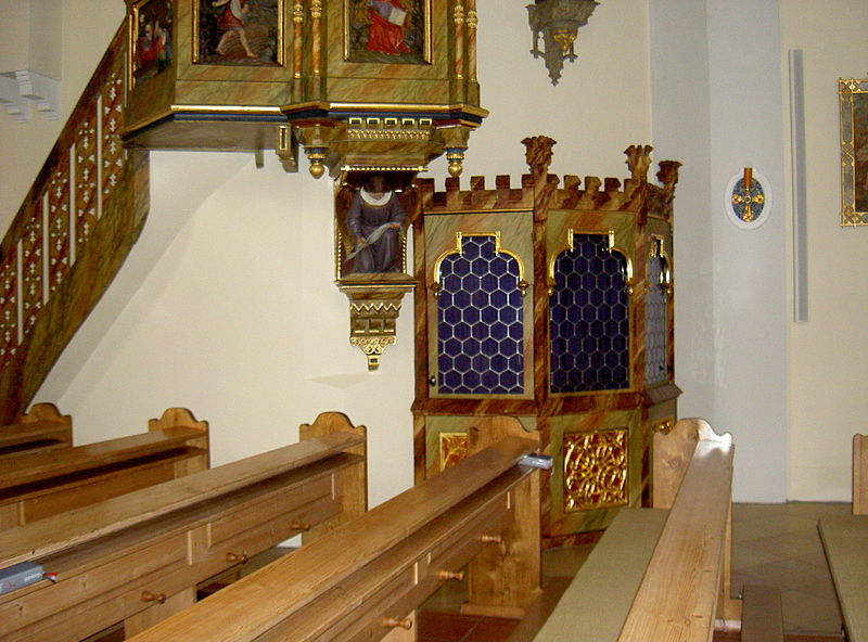 File:PloessbergKathKirche 09.JPG