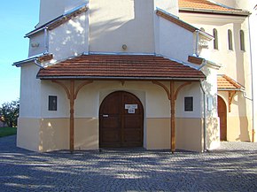 RO HR Biserica romano-catolică din Dealu (13).jpg