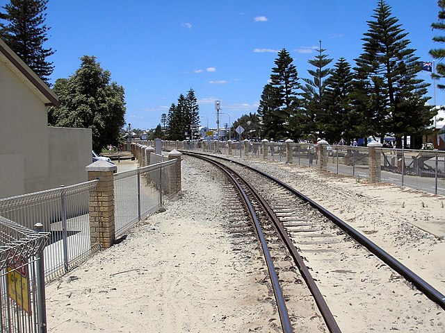 Dual gauge 1,067 mm (3 ft 6 in) & (1,435 mm (4 ft 8+1⁄2 in) track on the Eastern Railway in December 2005