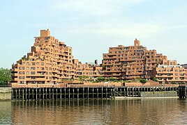 Free Trade Wharf, un immeuble moderne au bord de la Tamise.