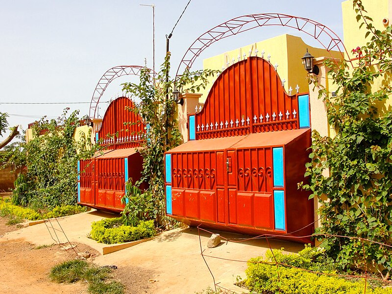 File:Red gates in Ouagadougou, Burkina Faso, 2009.jpg