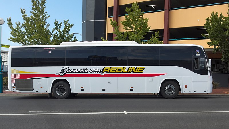 File:Redline bus, Burnie 20200117-001.jpg