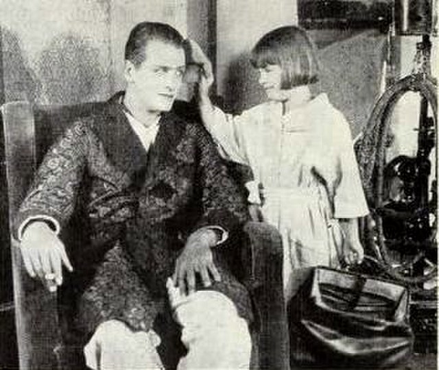Denny and his daughter in 1922