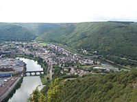 La Meuse à Revin dans le département des Ardennes.